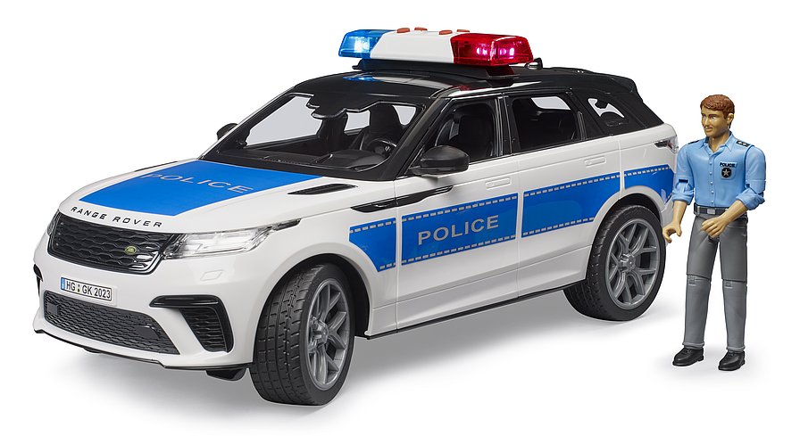 02890 Range Rover Velar Police vehicle with police officer