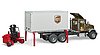 MACK Granite UPS Logistik-LKW mit Mitnahmestapler