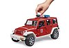 Jeep Wrangler Unlimited Rubicon Feuerwehrfahrzeug mit Feuerwehrmann