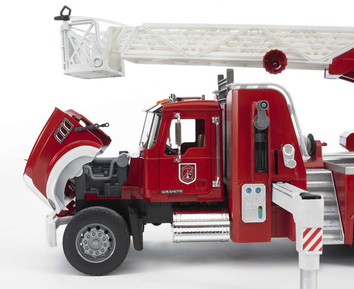 MACK Granite fire engine with slewing ladder and water pump BRUDER Spielwaren GmbH Co. KG